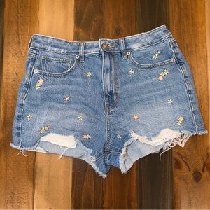 American Eagle High Rise Floral Embroidered Distressed Denim Mom Shorts